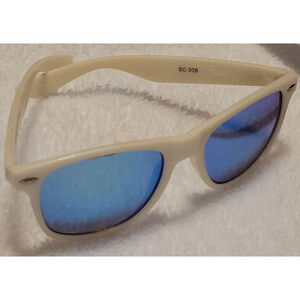Unisex Ray-Ban White Frame Sunglasses. Pre-owned.